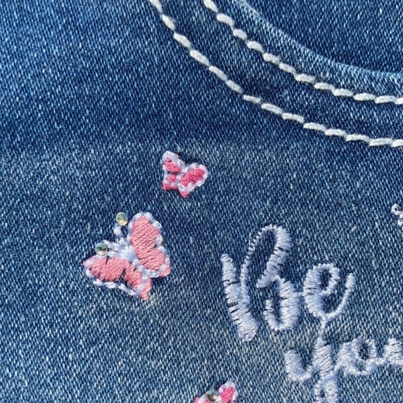 Wallflower embroidered butterfly be you tiful jean short girls 5 - Picture 4 of 17